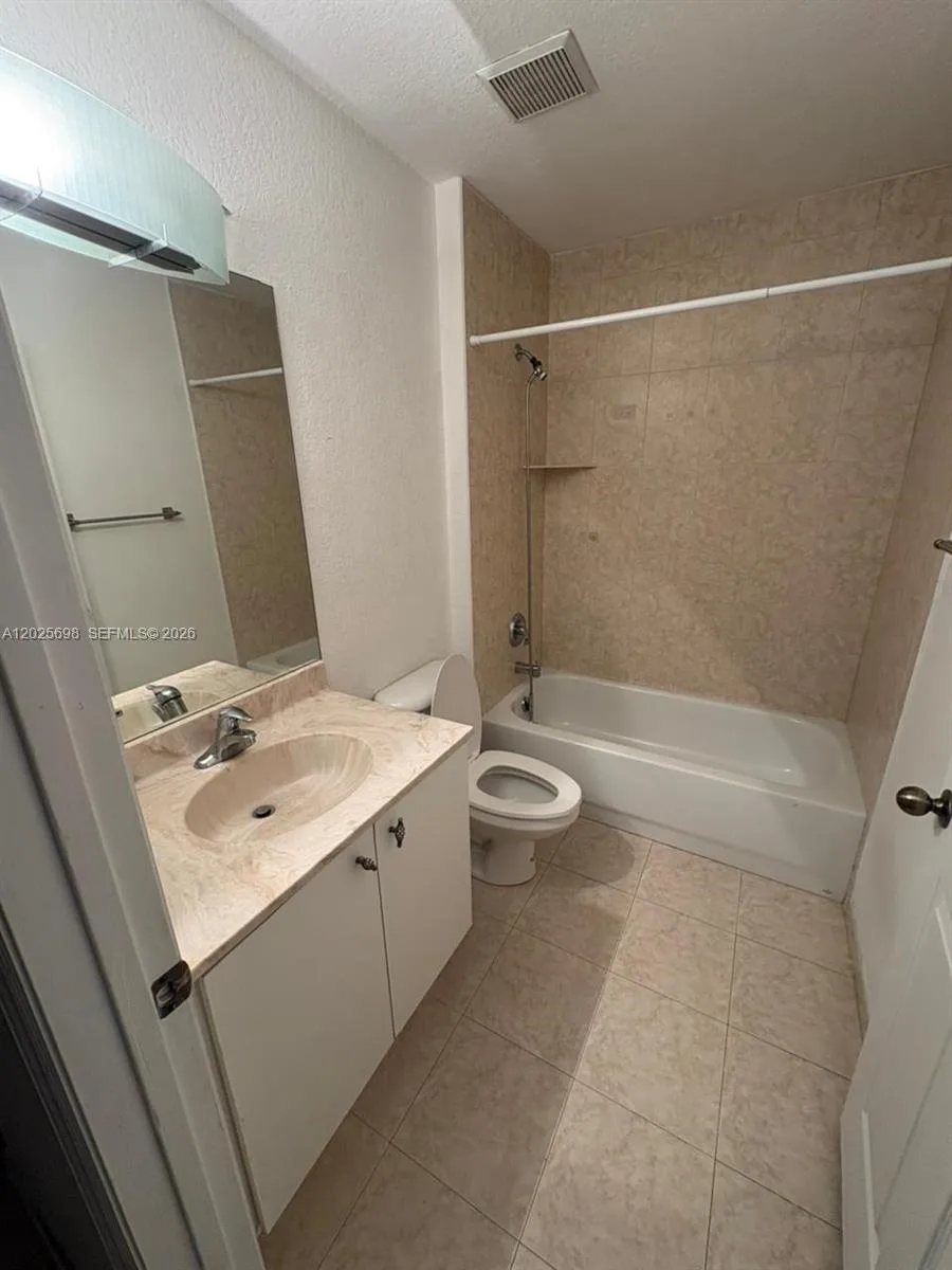 117 SE 3rd Ave # 7, Hallandale Beach, FL 33009 photo 10