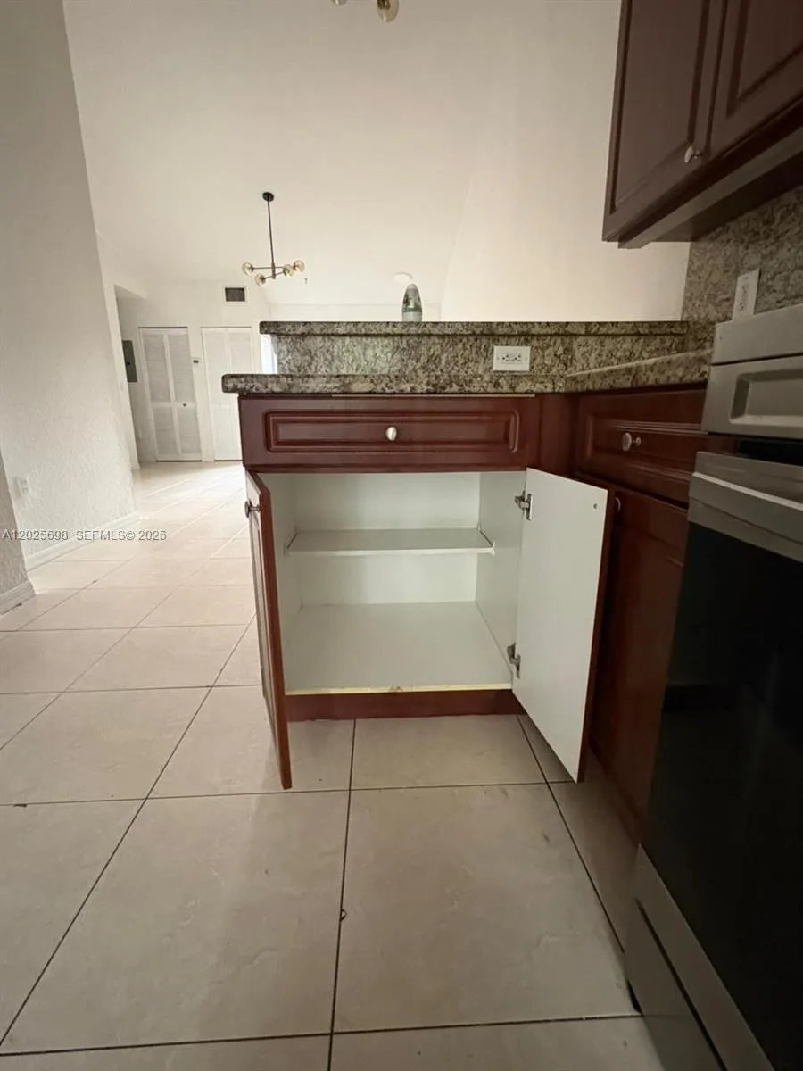 117 SE 3rd Ave # 7, Hallandale Beach, FL 33009 photo 12