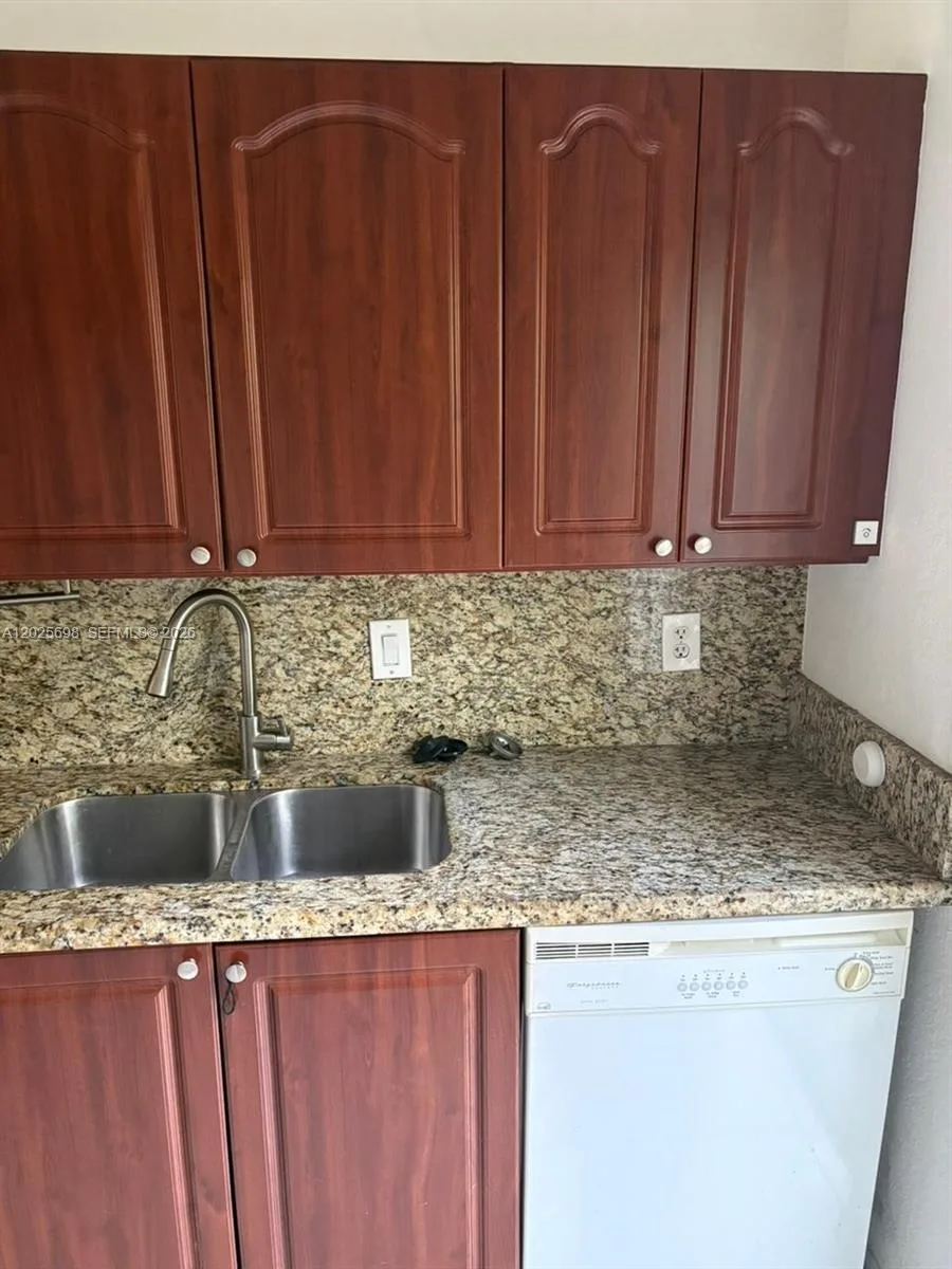 117 SE 3rd Ave # 7, Hallandale Beach, FL 33009 photo 3
