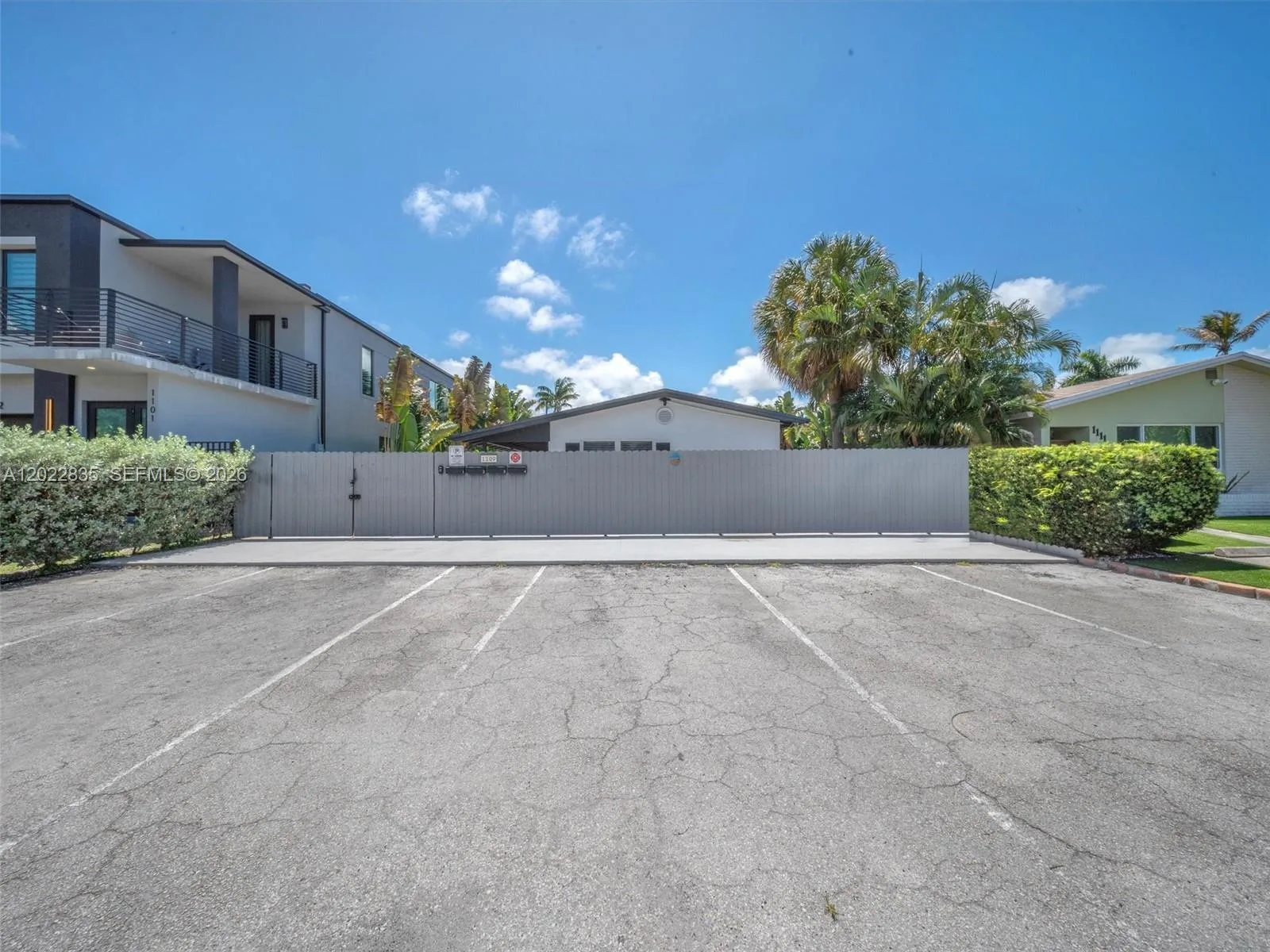 1109 NE 16th Ter, Fort Lauderdale, FL 33304 photo 3