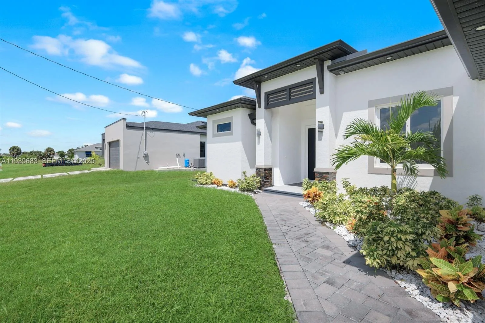 3923 NW 38TH ST, Cape Coral, FL 33993 photo 3