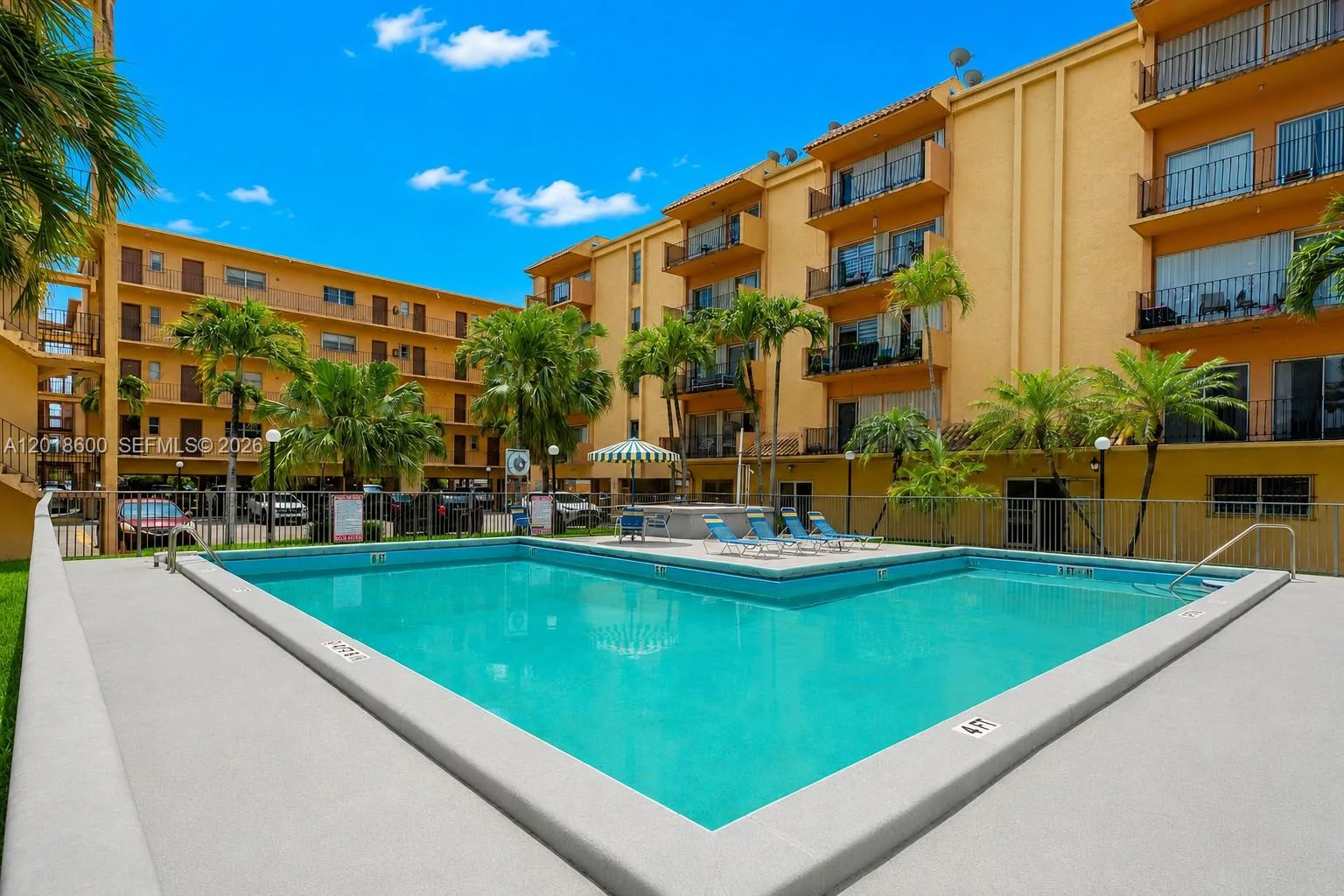1900 W 54th St # 220, Hialeah, FL 33012