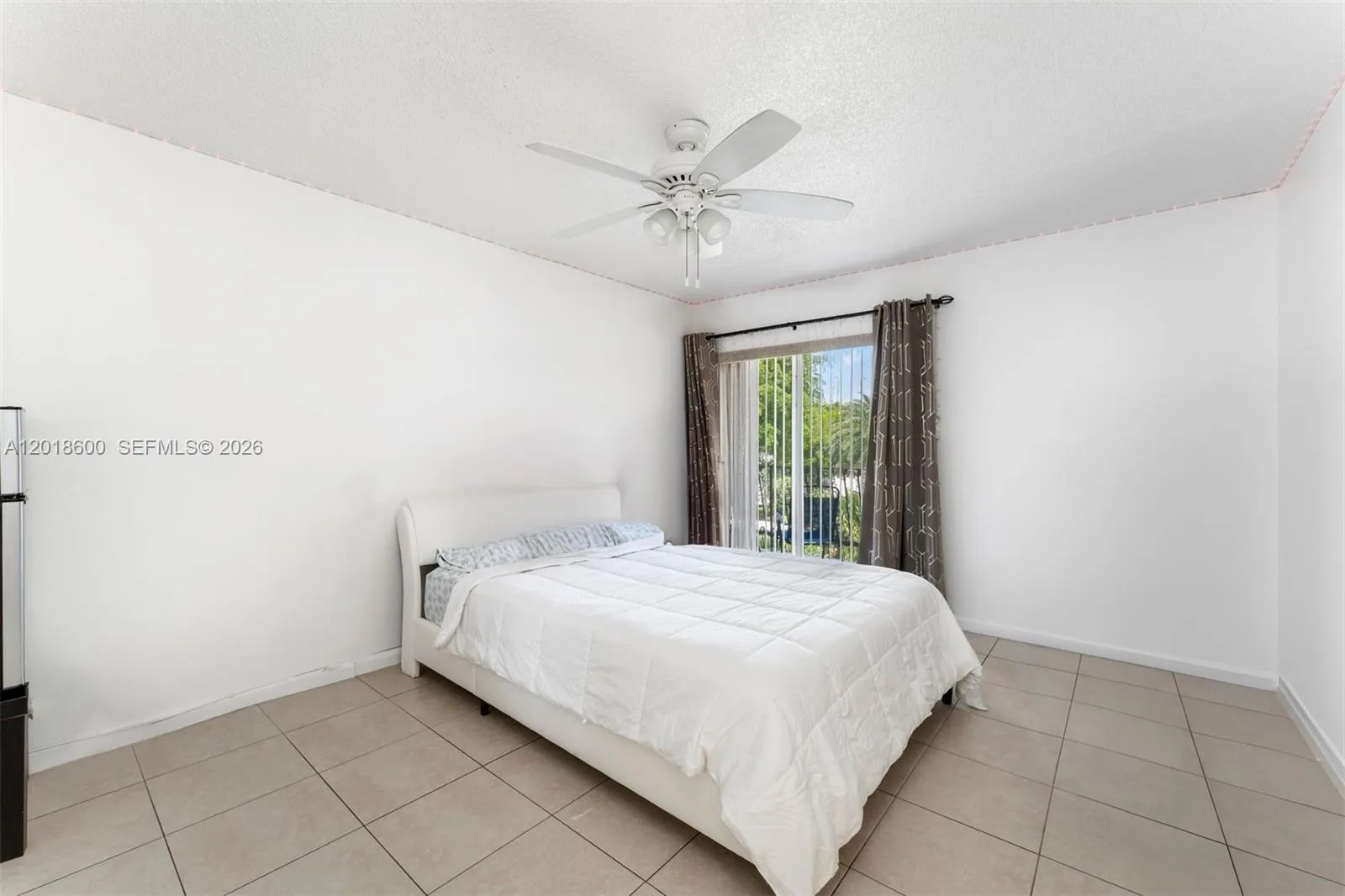 1900 W 54th St # 220, Hialeah, FL 33012 photo 10