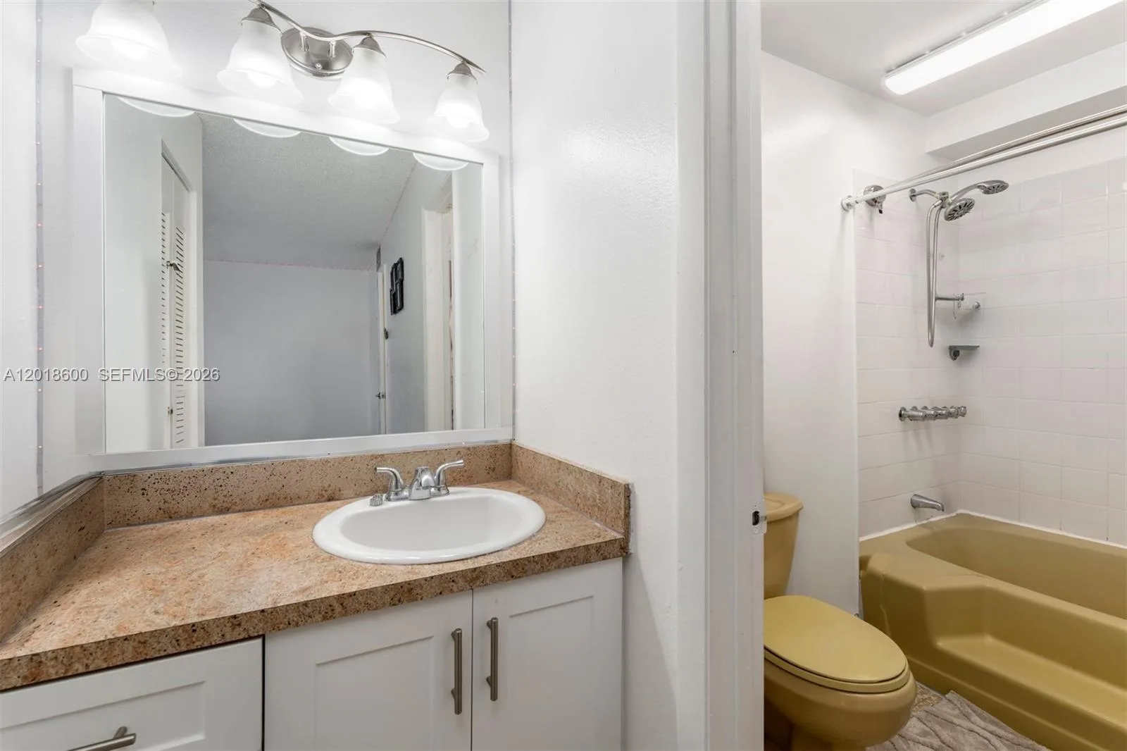 1900 W 54th St # 220, Hialeah, FL 33012 photo 11