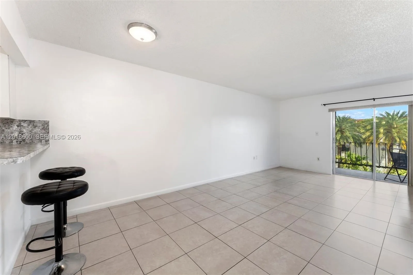 1900 W 54th St # 220, Hialeah, FL 33012 photo 4