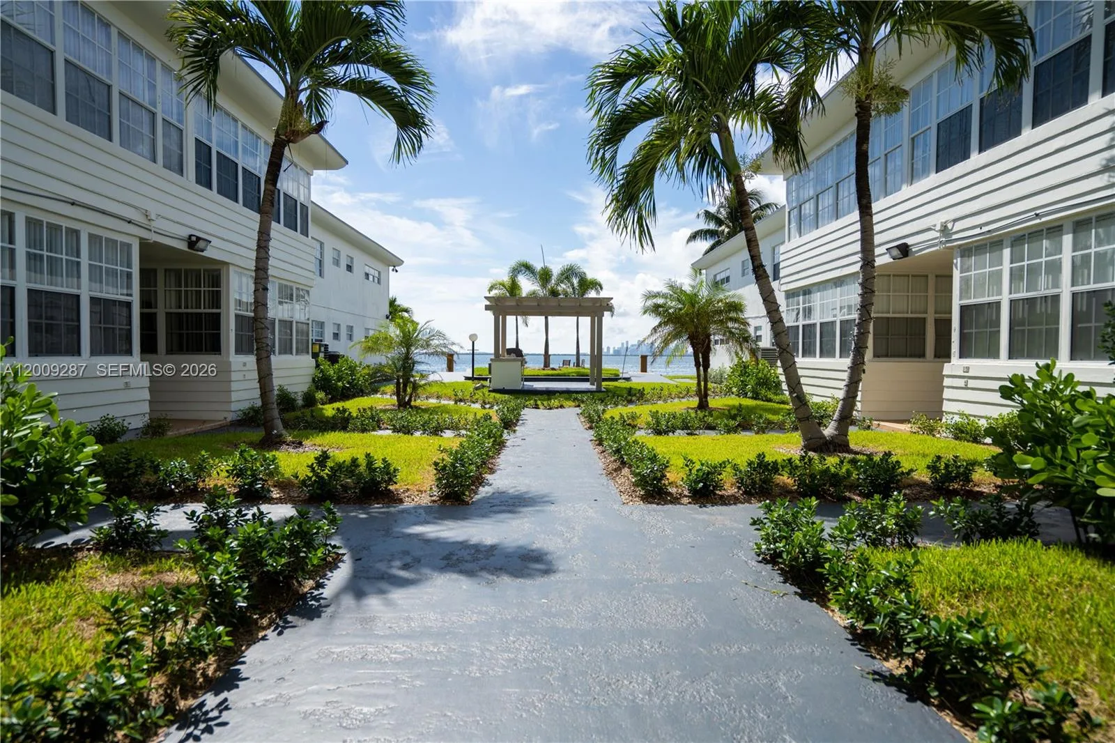 1940 Bay Dr # 11, Miami Beach, FL 33141 photo 2
