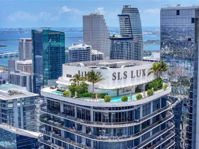 SLS LUX