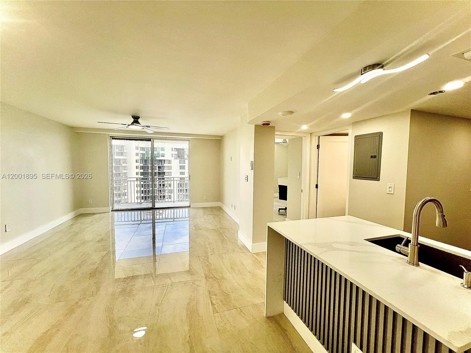 770 Claughton Island Dr # 2105, Miami, FL 33131 photo 7