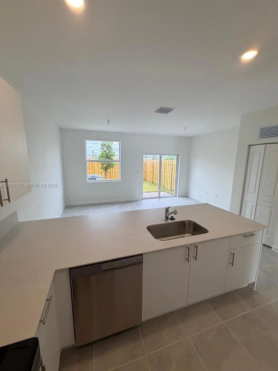 2643 SE 27 ST # 2643, Homestead, FL 33035 photo 5