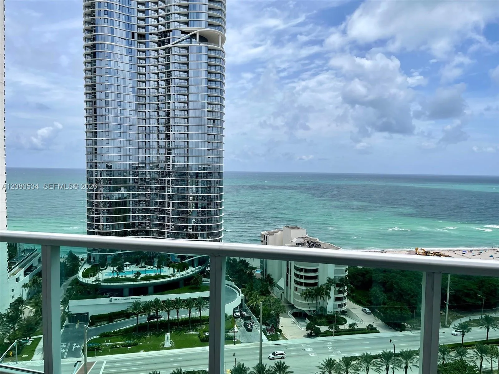 100 Bayview Dr # PH08, Sunny Isles Beach, FL 33160
