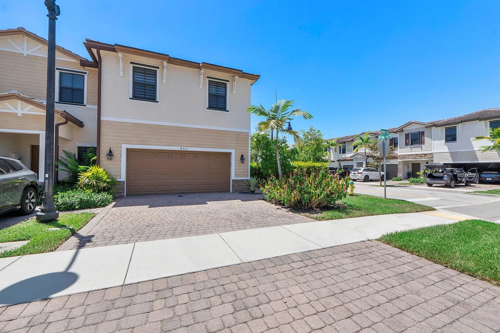 4721 Santa Cruz Way, Davie, FL 33314 photo 3