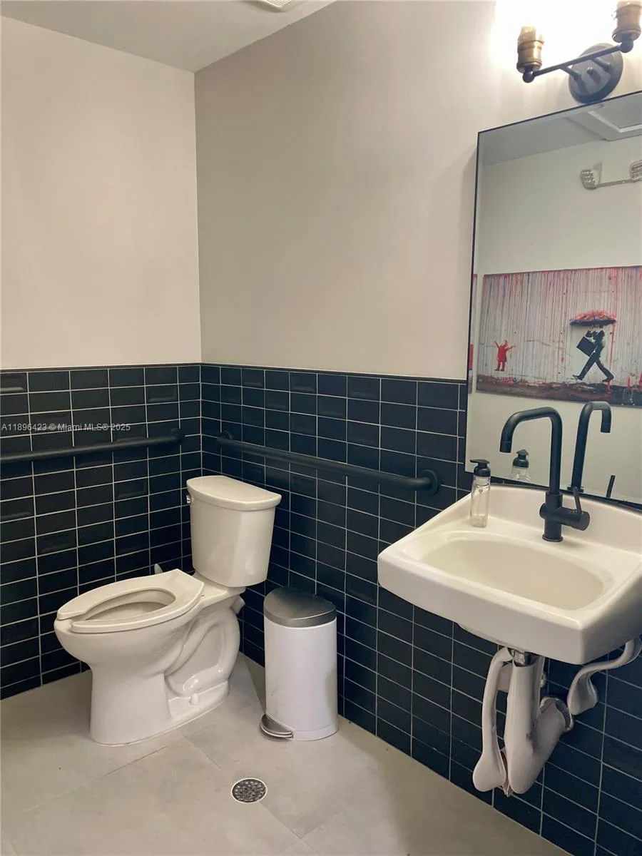 536 SW 12th Ave, Miami, FL 33130 photo 10