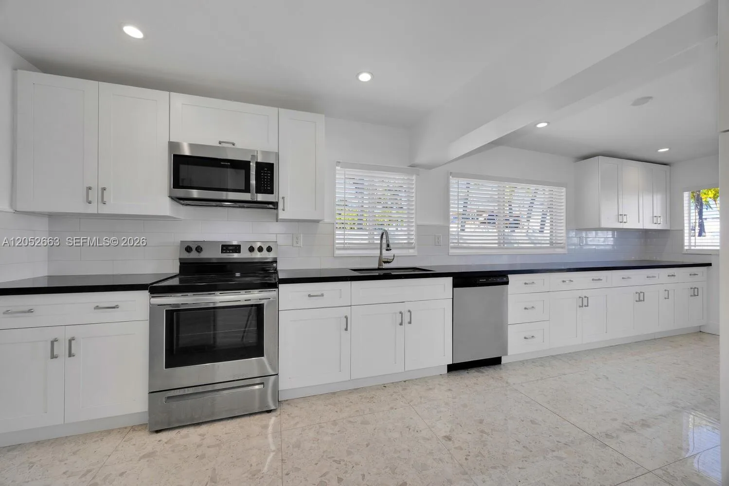 3551 NW 20th St, Miami, FL 33142 photo 12