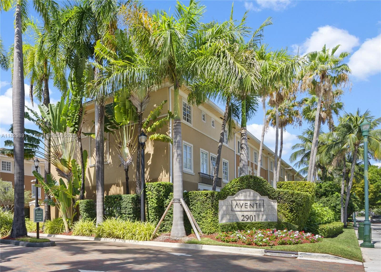 2811 NE 185th St # 804, Aventura, FL 33180