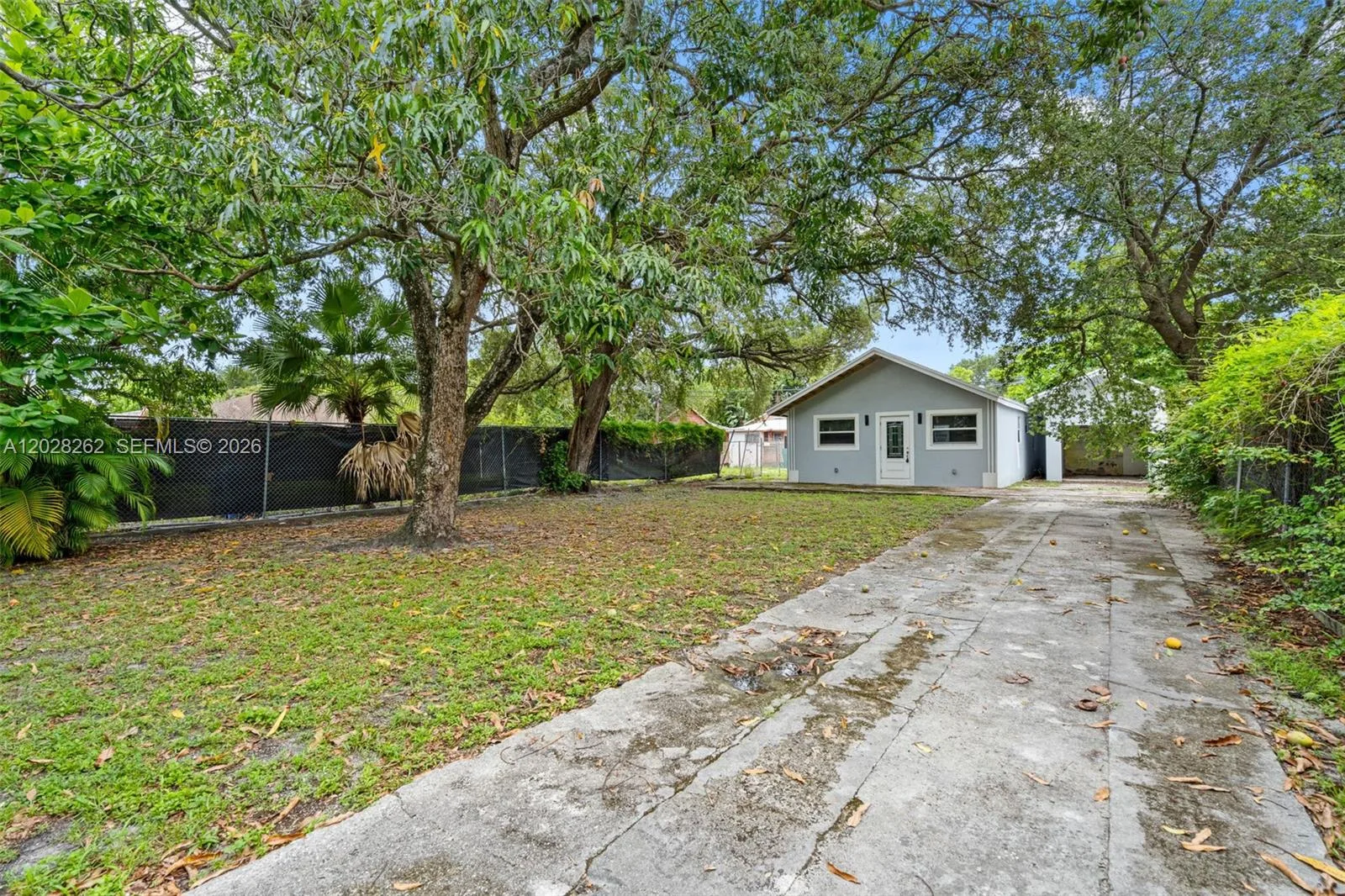 352 NW 41st St, Miami, FL 33127 photo 3