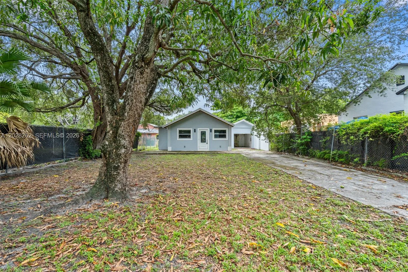 352 NW 41st St, Miami, FL 33127 photo 4