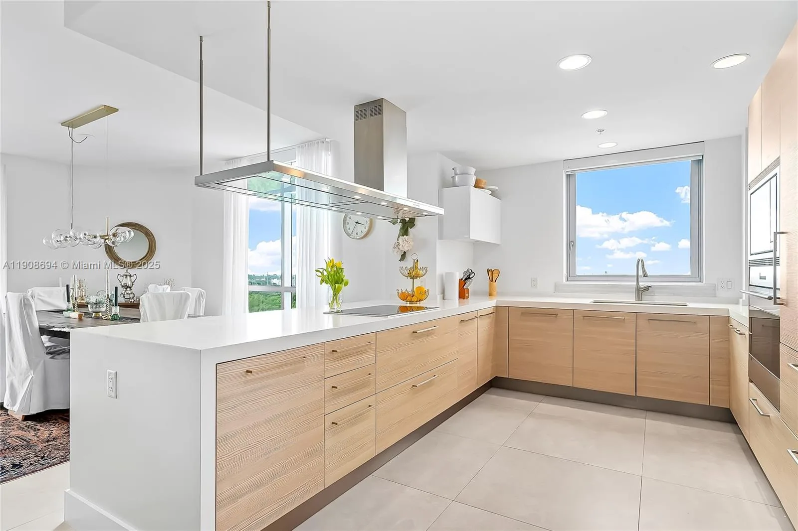 17111 Biscayne Blvd # 902, North Miami Beach, FL 33160 photo 11