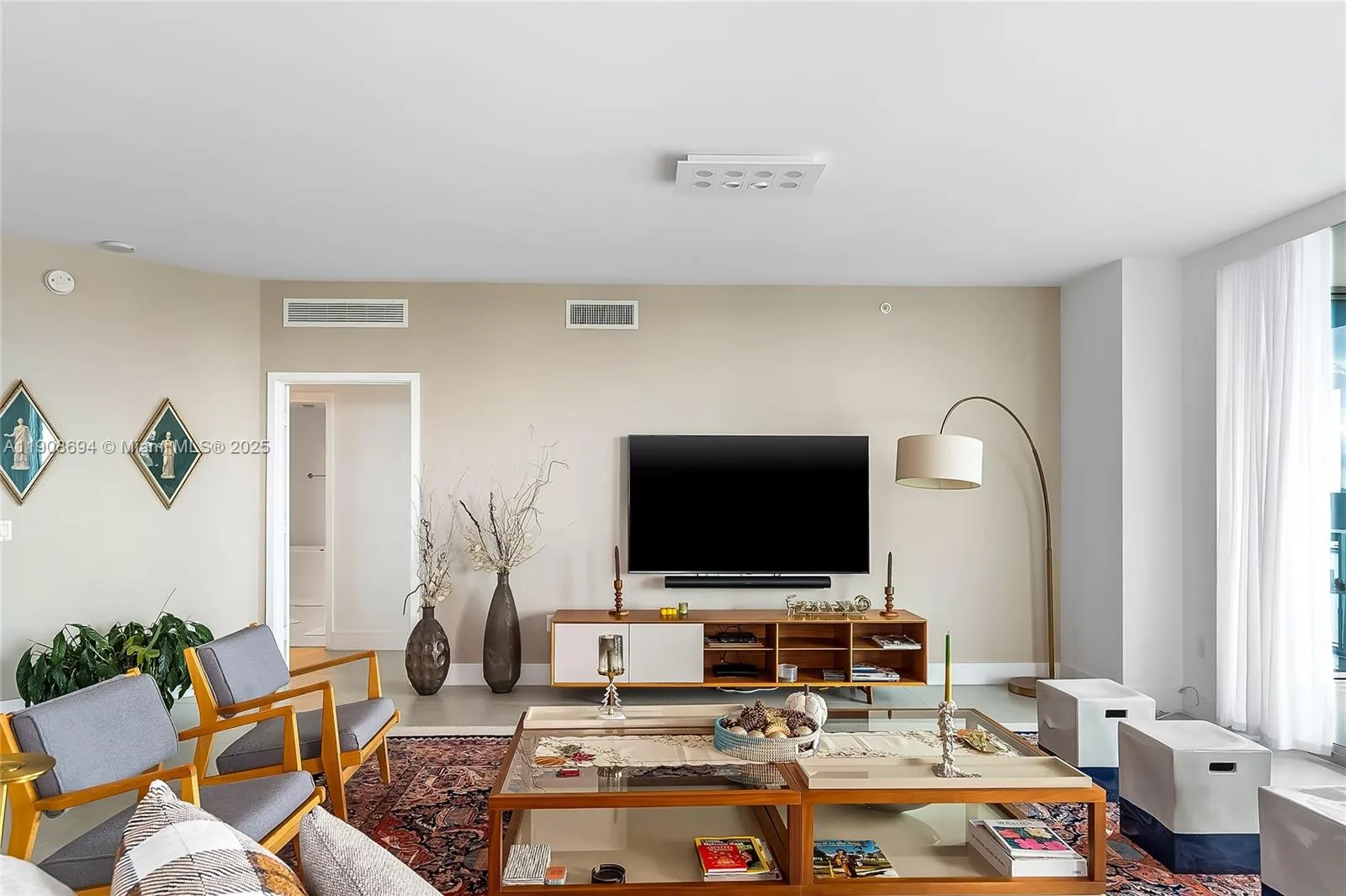 17111 Biscayne Blvd # 902, North Miami Beach, FL 33160 photo 9