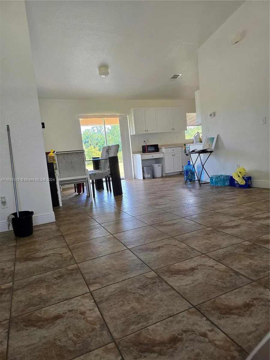466 rewing st, Lehigh Acres, FL 33974 photo 4