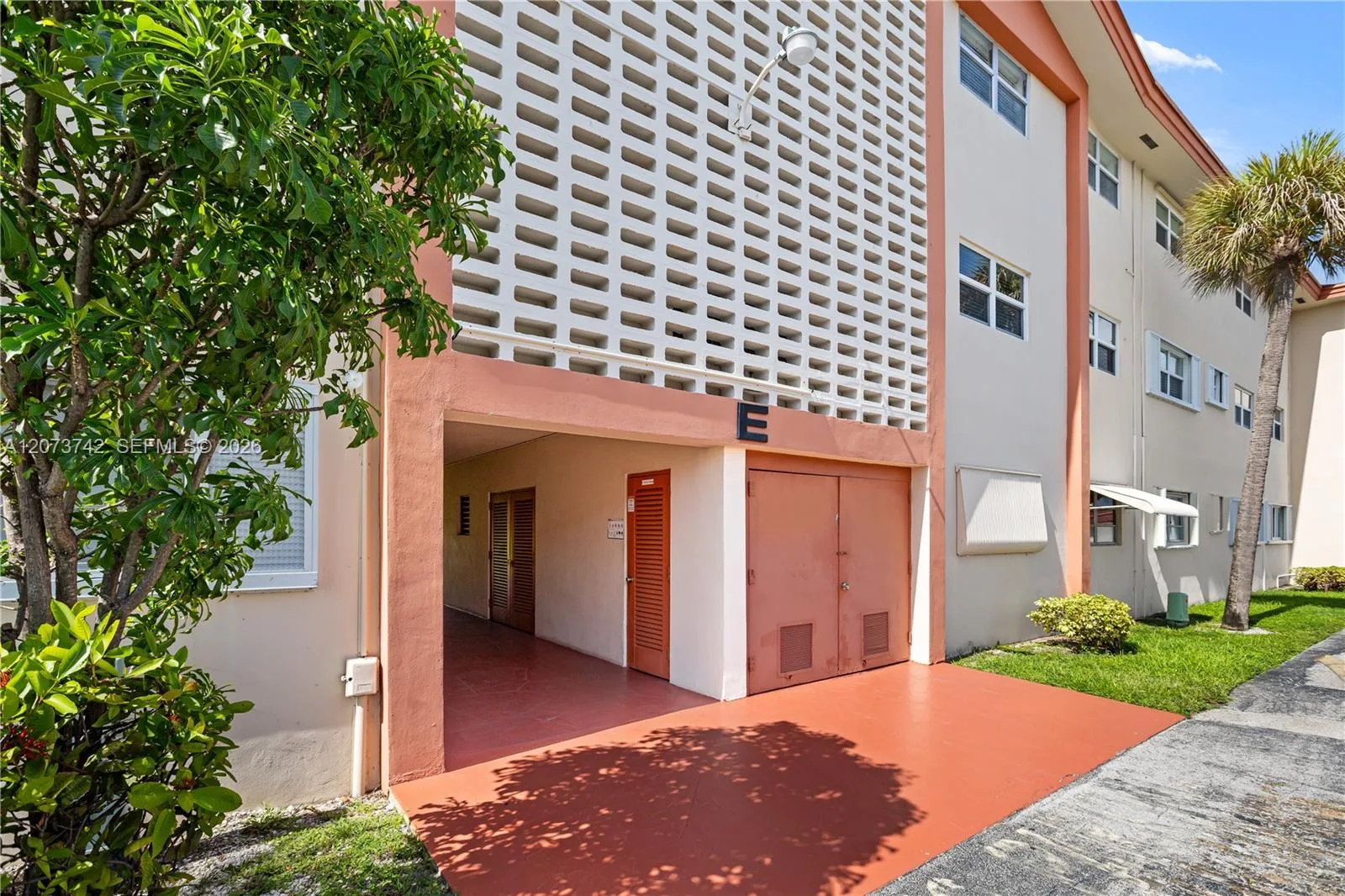 5300 Washington St # E209, Hollywood, FL 33021 photo 6