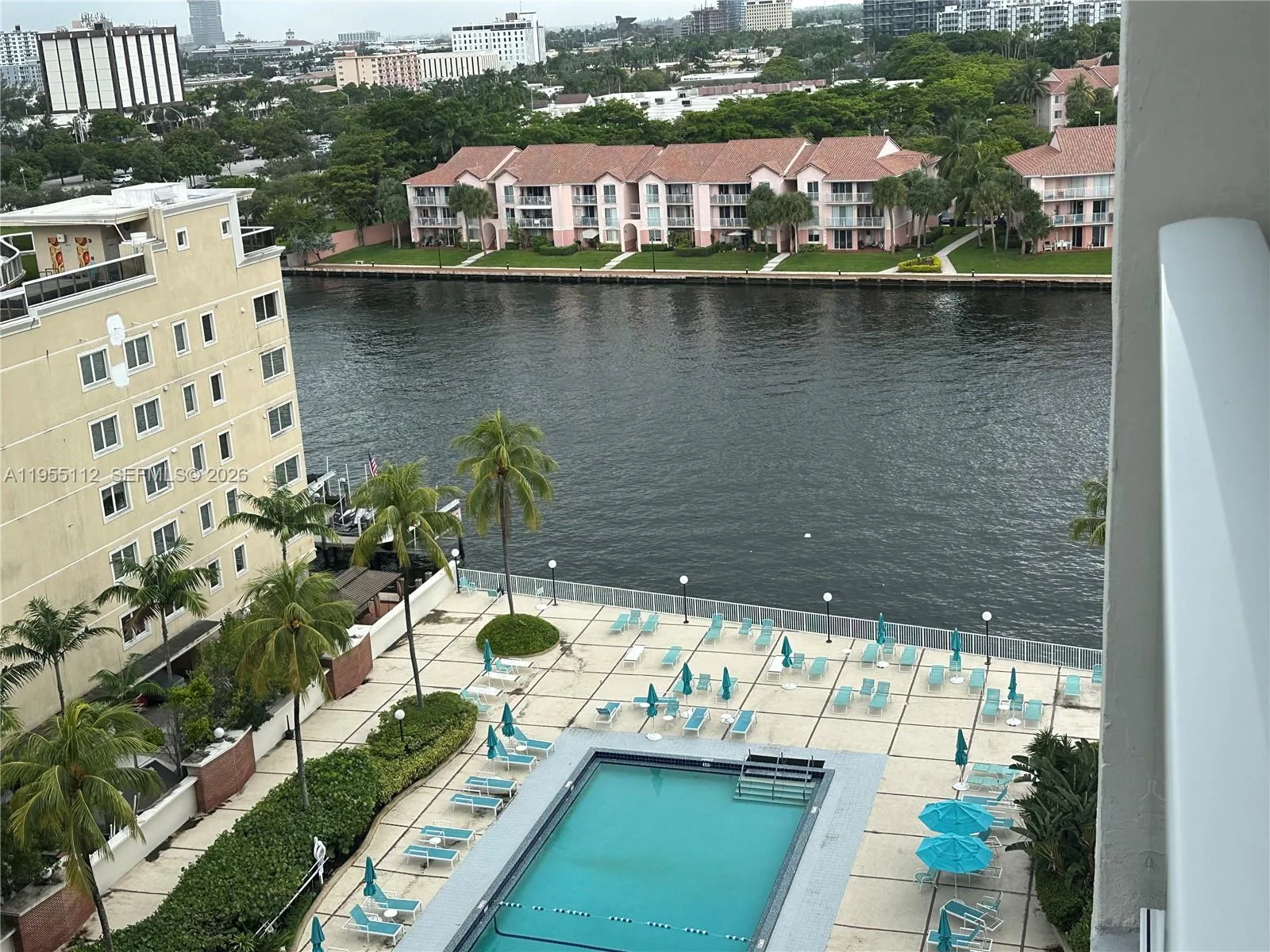 3800 S Ocean Dr # 1008, Hollywood, FL 33019
