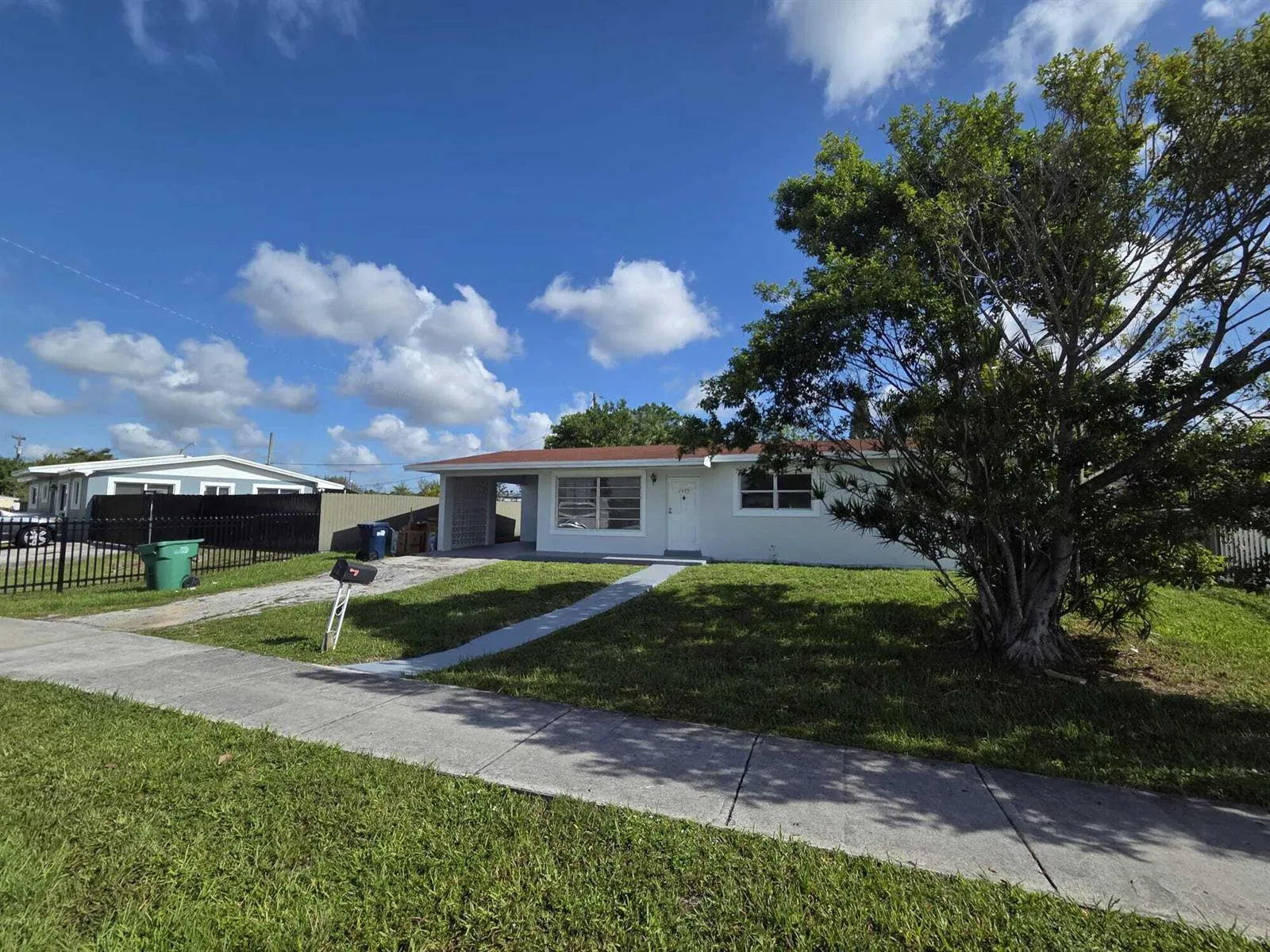 2455 NW 207th Street, Miami Gardens, FL 33056