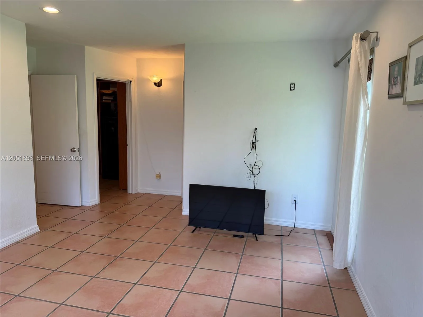 10601 SW 96th St, Miami, FL 33176 photo 3