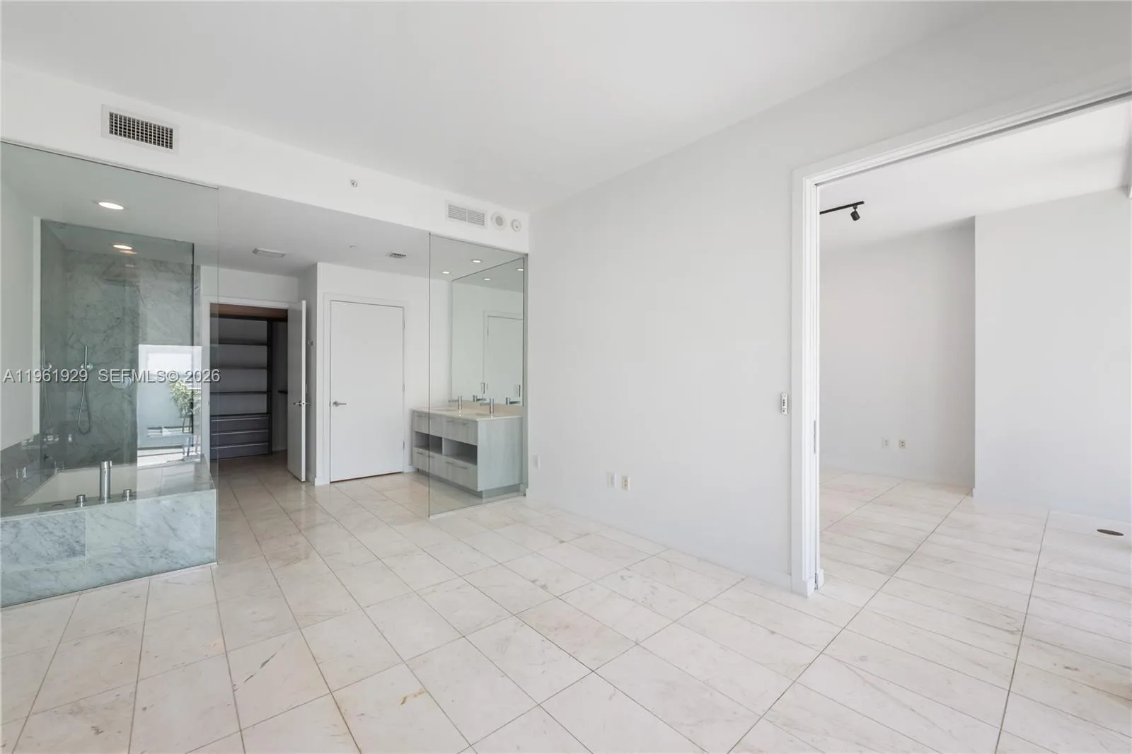 480 NE 31st St # 1504, Miami, FL 33137 photo 13