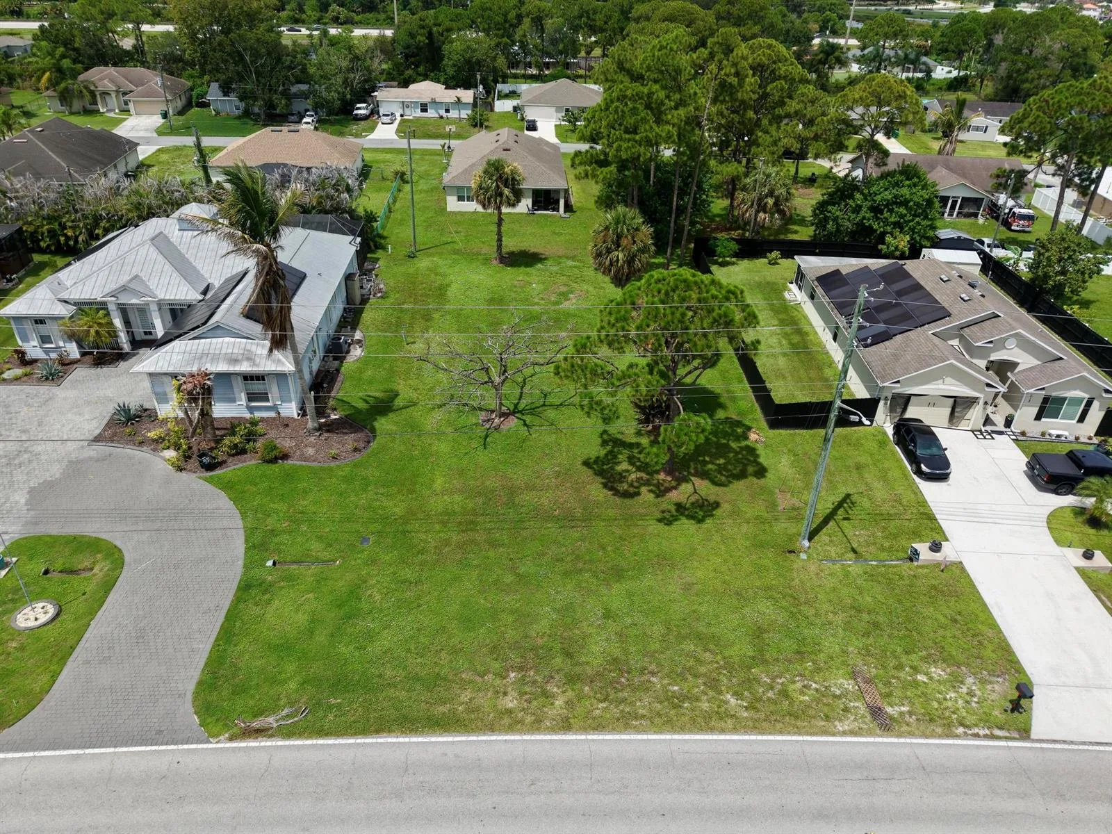 590 NW Bayshore Boulevard, Port St. Lucie, FL 34983