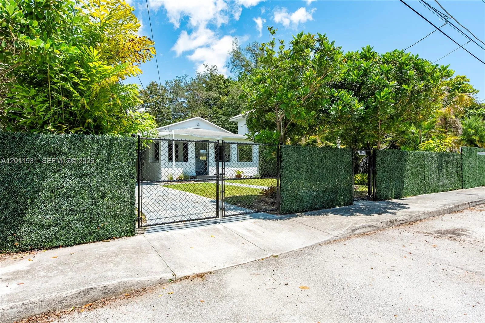 3655 Oak Ave # 3655, Miami, FL 33133