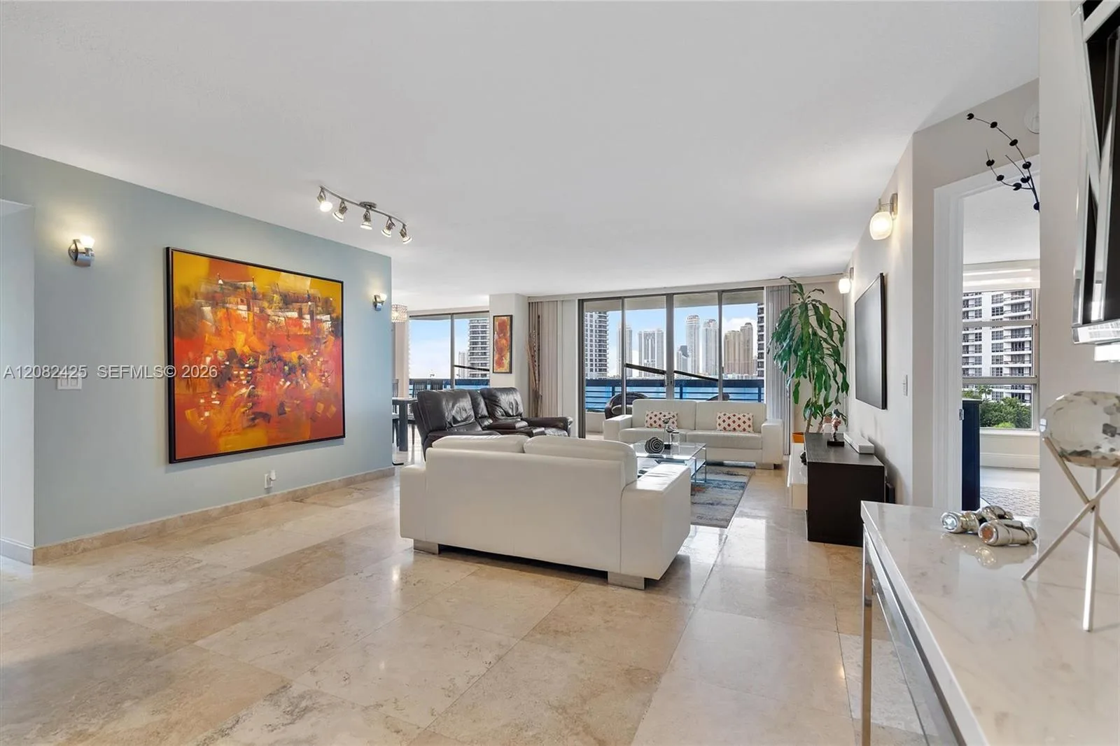 3500 Mystic Pointe Dr # 806, Aventura, FL 33180