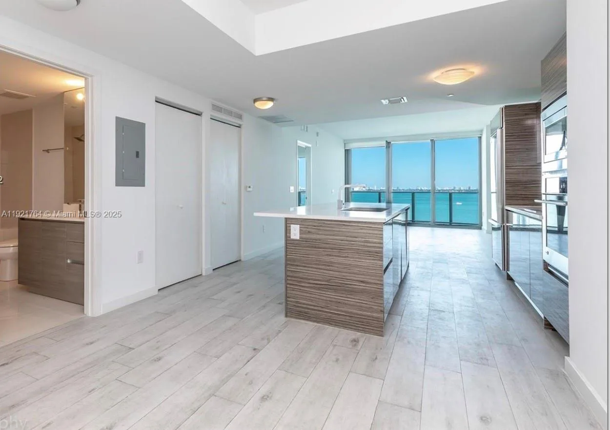 460 NE 28th St # 2307, Miami, FL 33137 photo 5