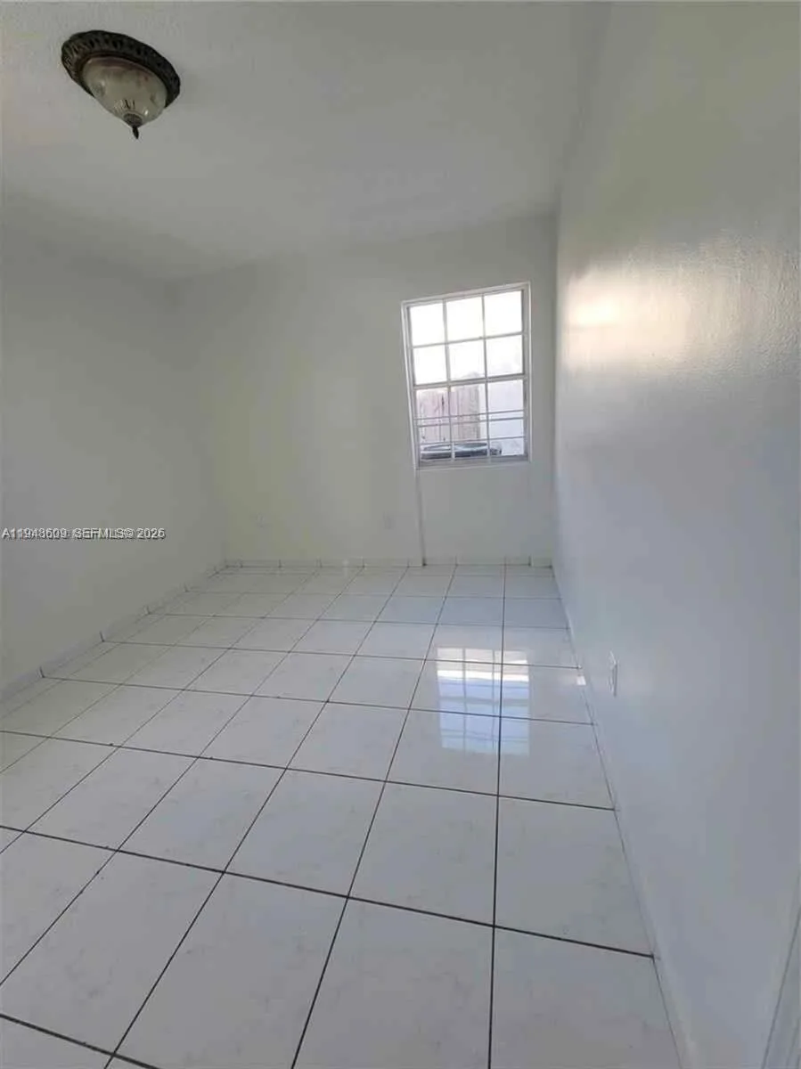 12305 SW 42nd St, Miami, FL 33175 photo 9