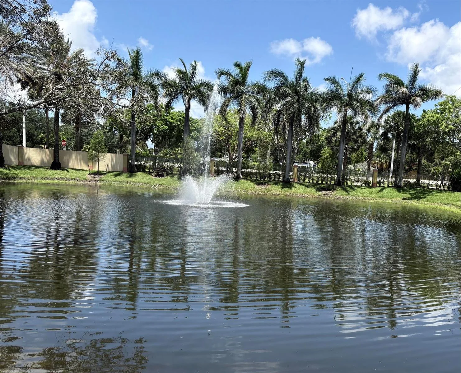 203 S Santa Catalina Circle # 203, North Lauderdale, FL 33068