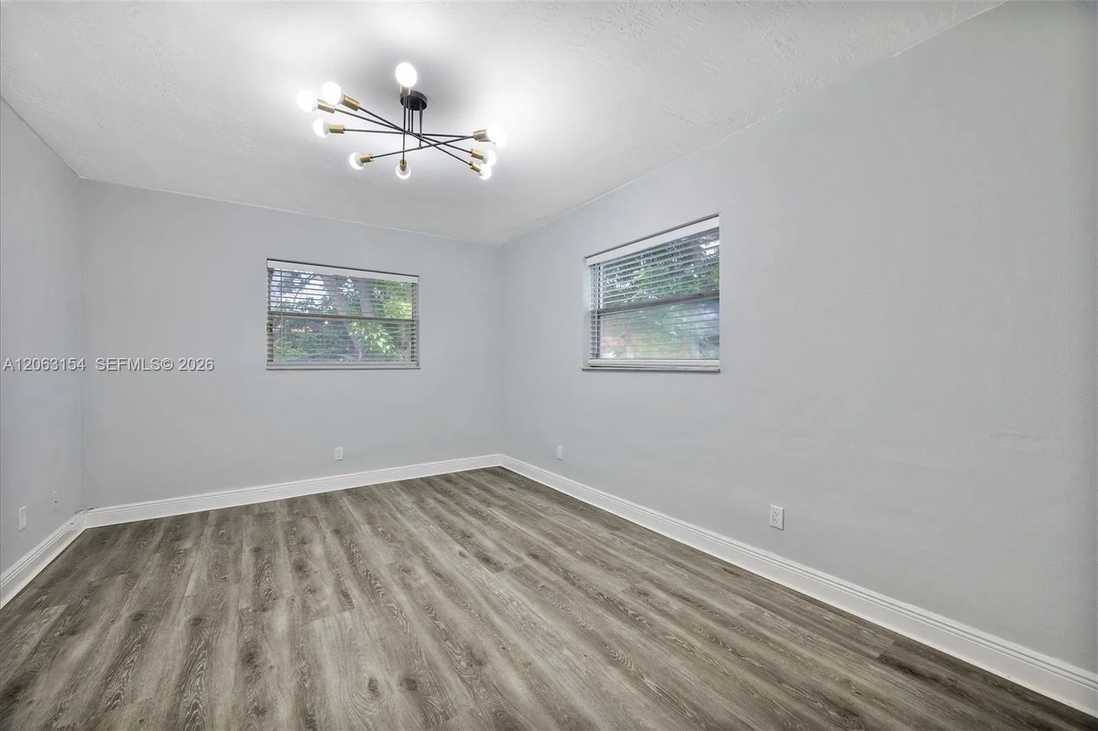 13980 NE 2nd Ct, Miami, FL 33161 photo 11