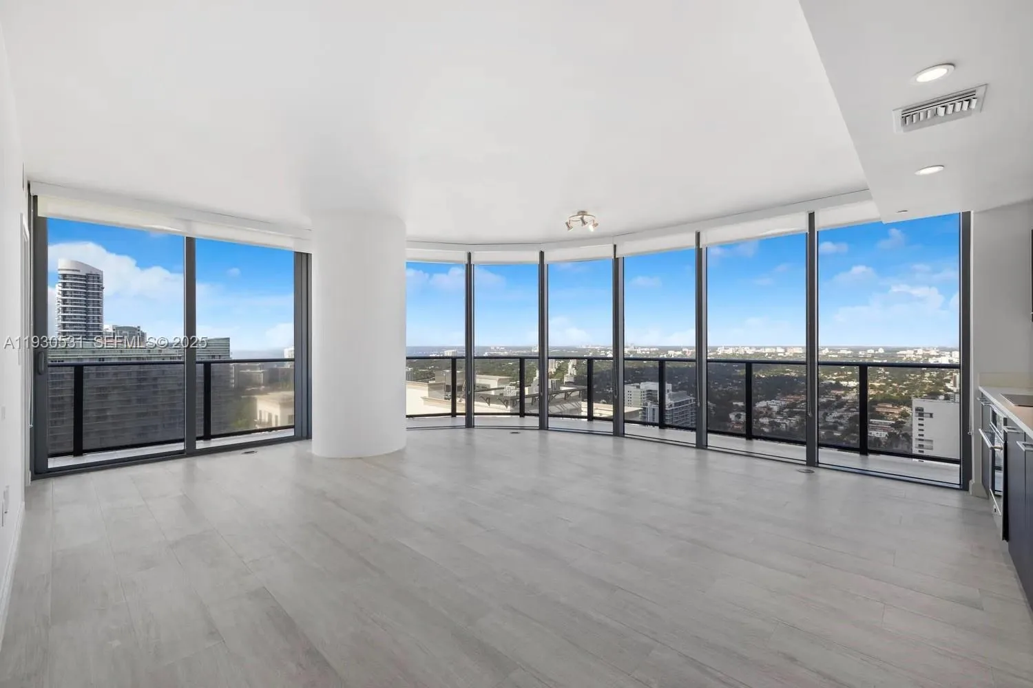 55 SW 9th St # 3806, Miami, FL 33130