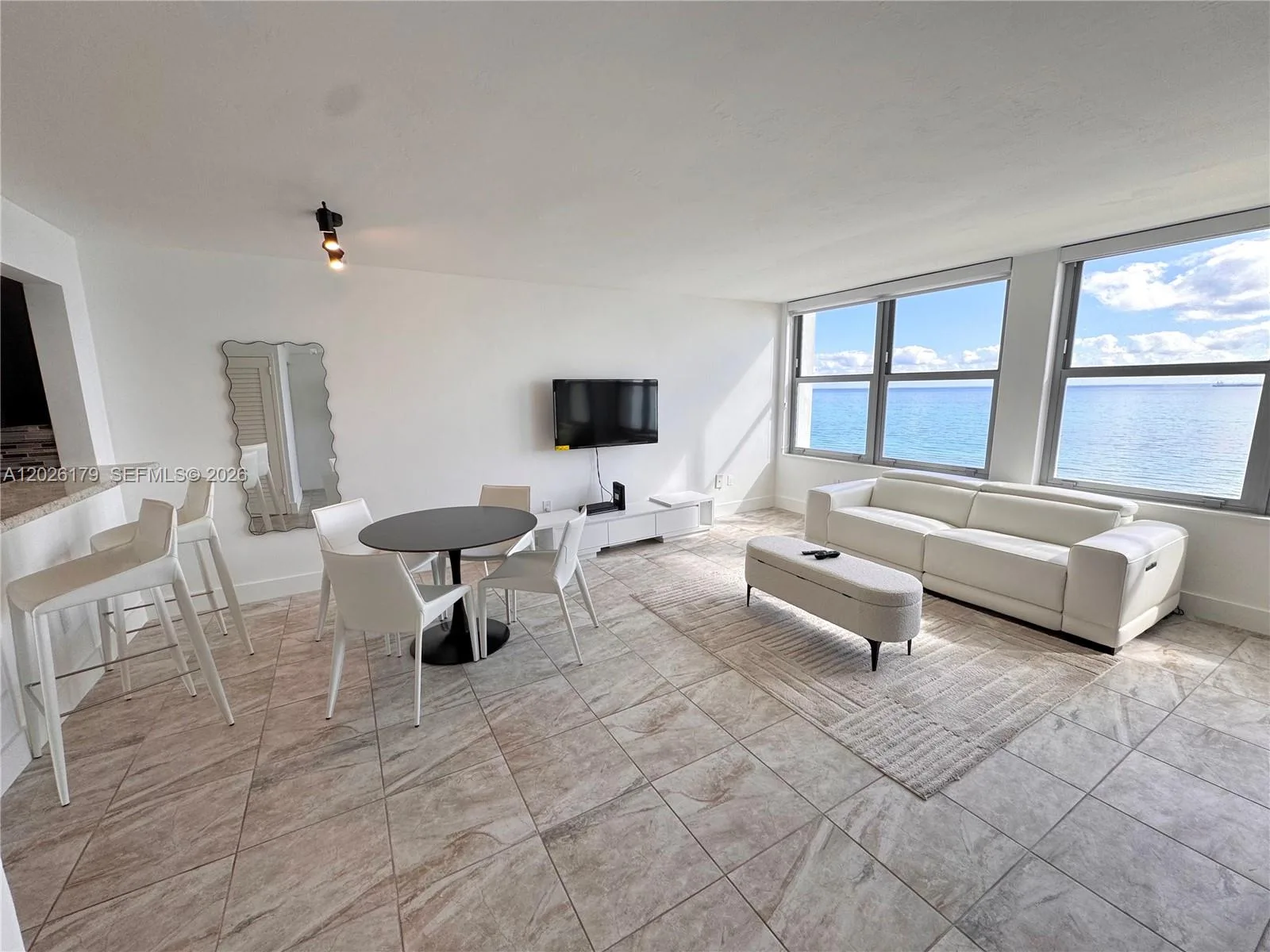 2899 Collins Ave # 1433, Miami Beach, FL 33140
