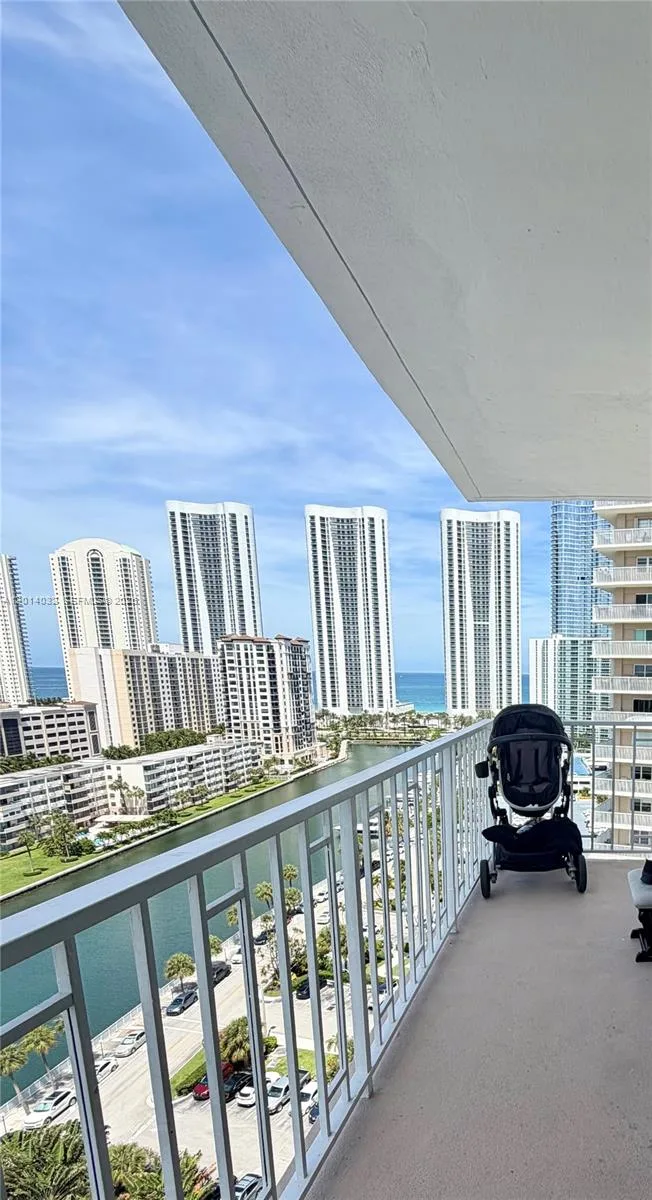 500 Bayview Dr # 1631, Sunny Isles Beach, FL 33160 photo 10