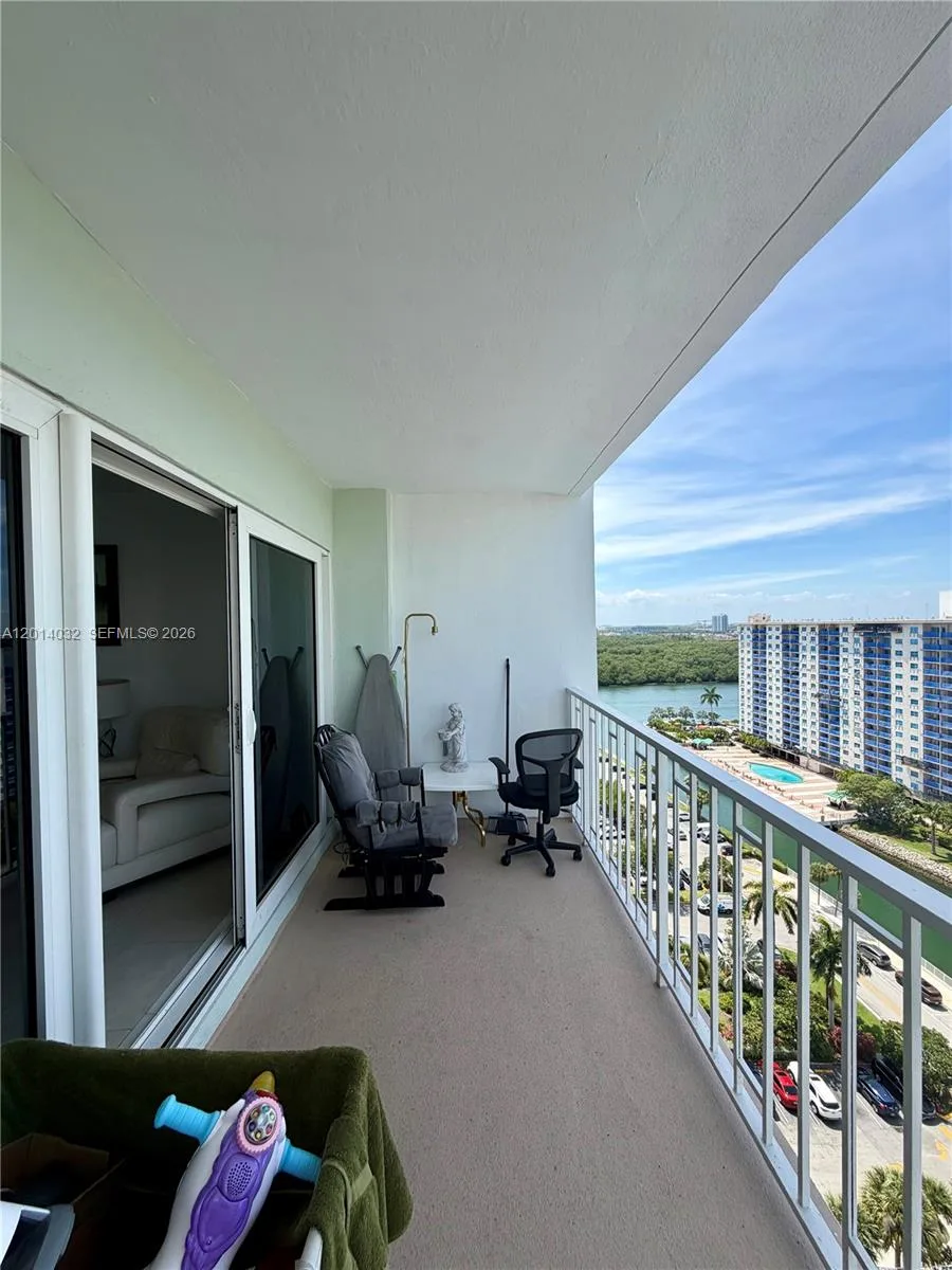 500 Bayview Dr # 1631, Sunny Isles Beach, FL 33160 photo 13