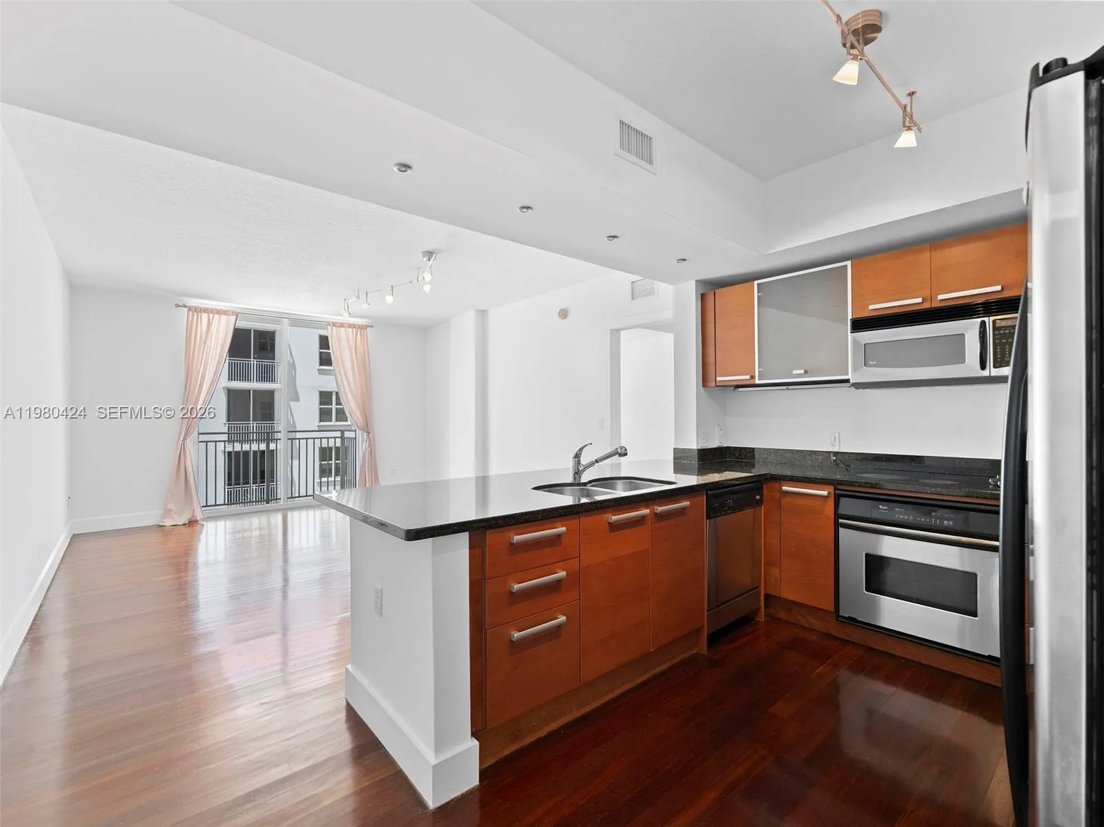 2030 S Douglas Rd # 610, Coral Gables, FL 33134 photo 2