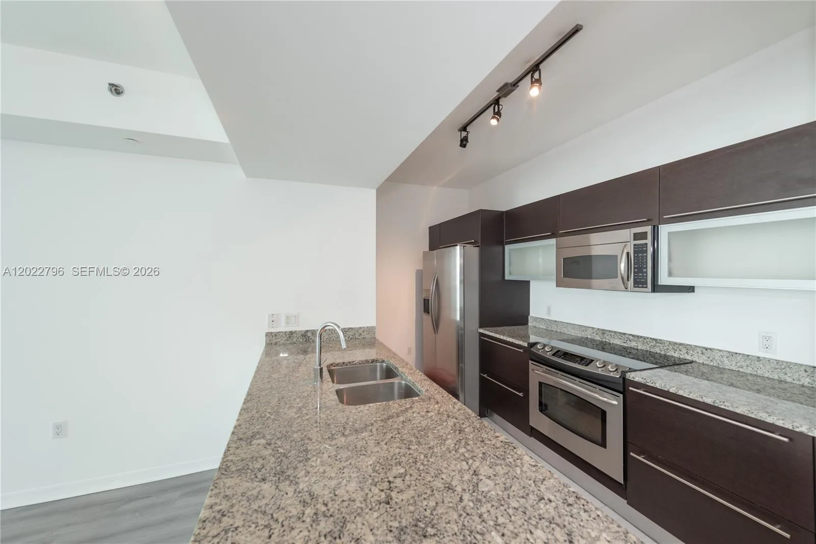 951 Brickell Ave # 2100, Miami, FL 33131 photo 4