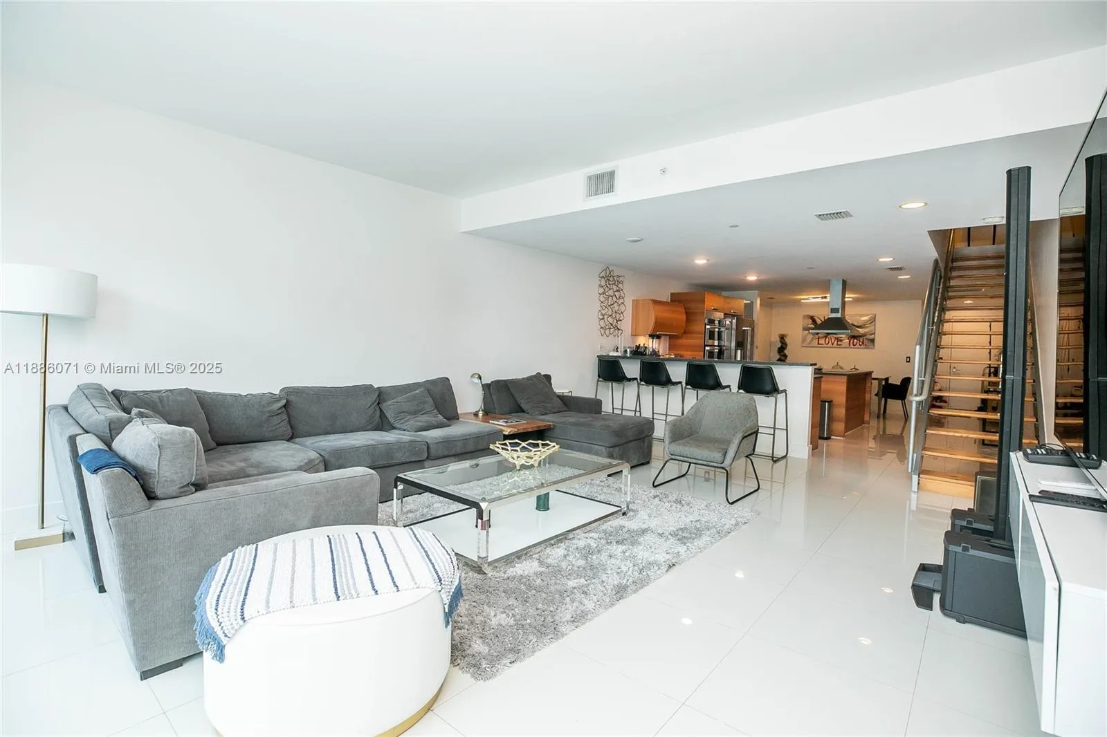2950 NE 188th St # 124, Aventura, FL 33180 photo 13
