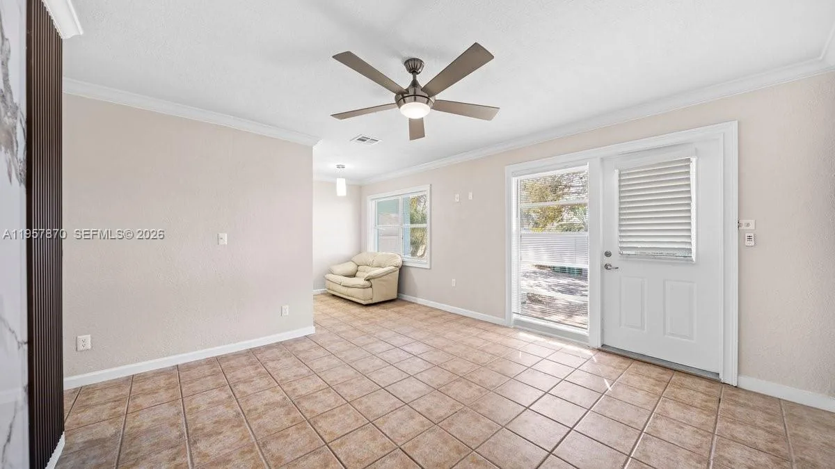 170 Poinsettia CIR NE, Port Charlotte, FL 33952 photo 11