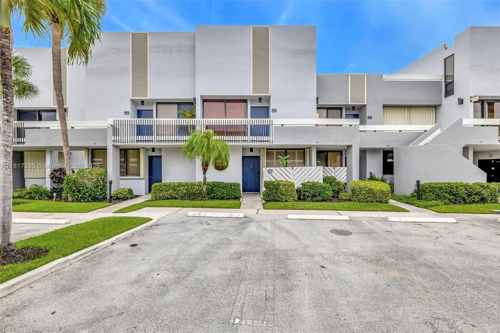 1100 SE 5th Ct # 87, Pompano Beach, FL 33060