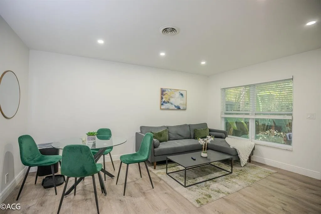 19 NE 16th Street, Fort Lauderdale, FL 33304