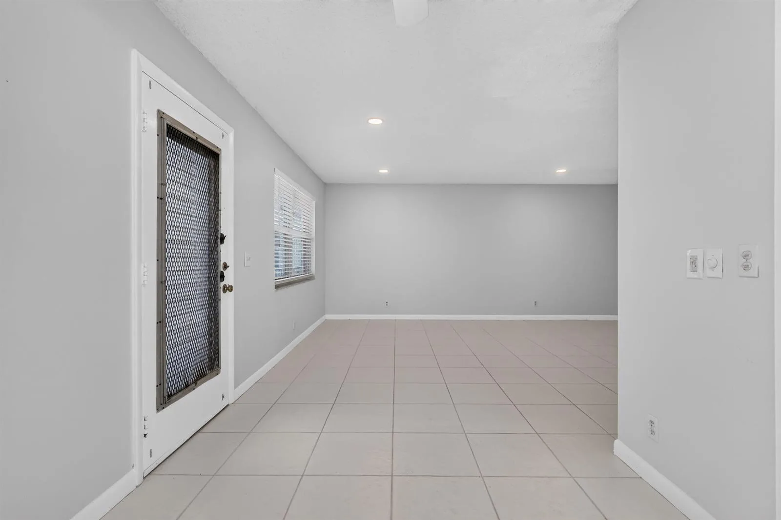 40 Burgundy A, Delray Beach, FL 33484 photo 11