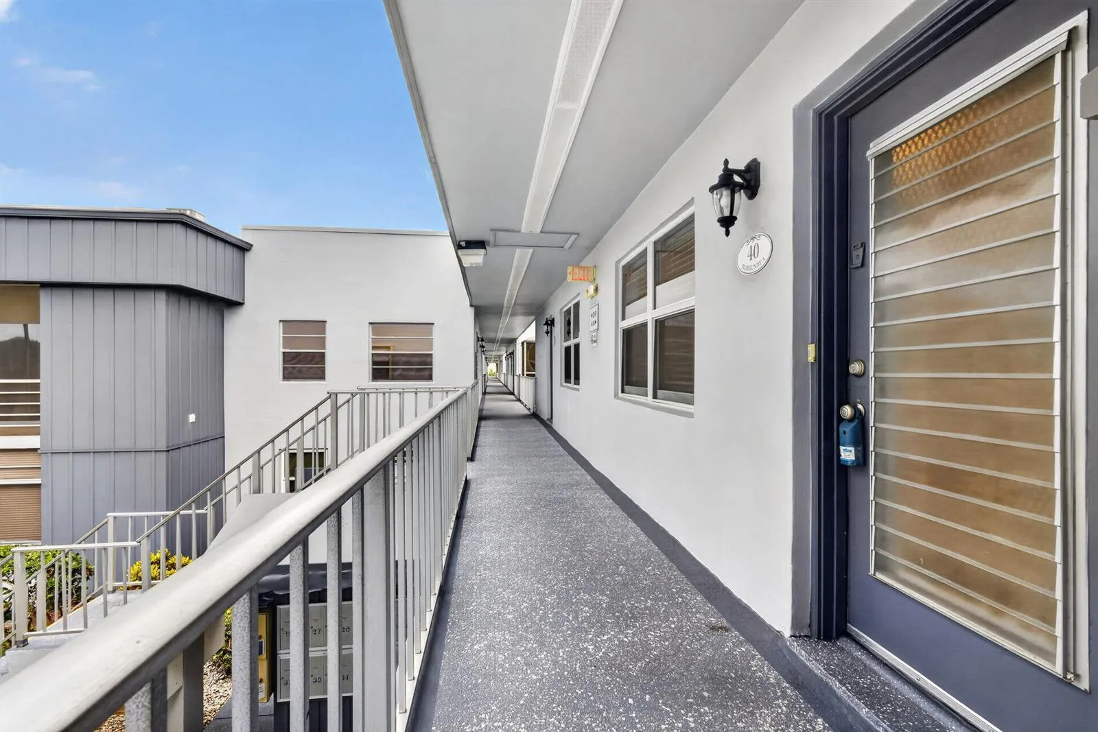 40 Burgundy A, Delray Beach, FL 33484 photo 2