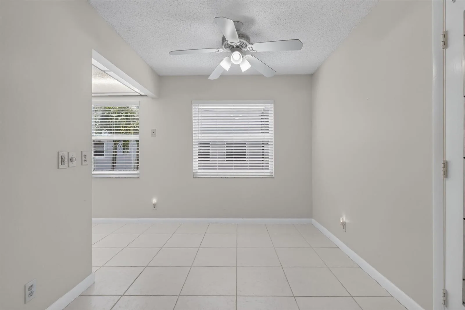 40 Burgundy A, Delray Beach, FL 33484 photo 8
