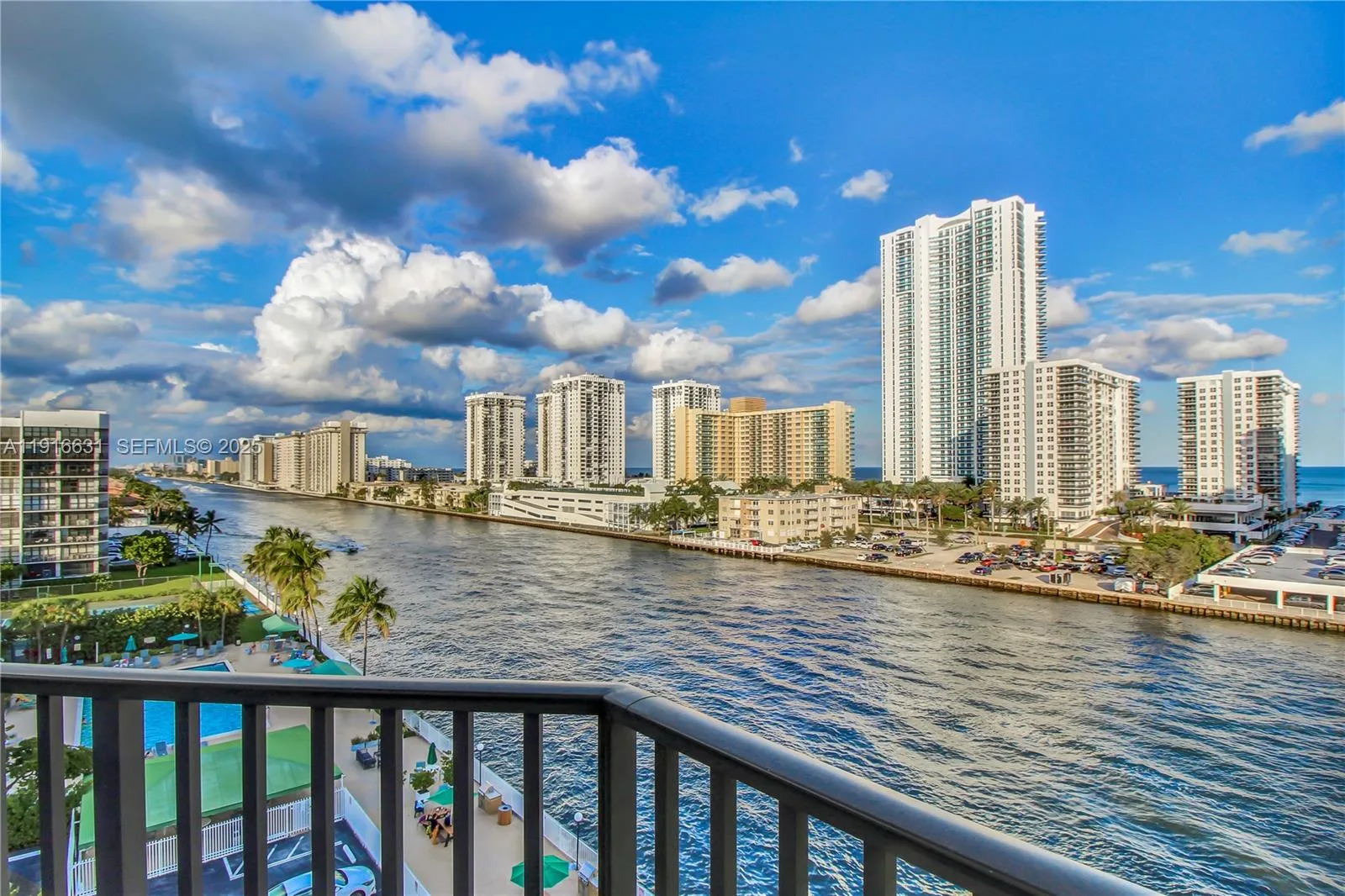 800 Parkview Dr # 821, Hallandale Beach, FL 33009