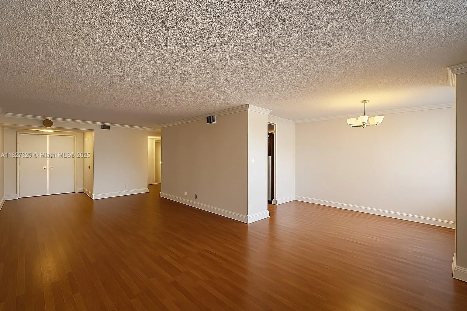 251 174th St # 115, Sunny Isles Beach, FL 33160 photo 4